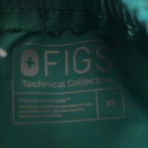 Figs Technical Collection Scrub Top